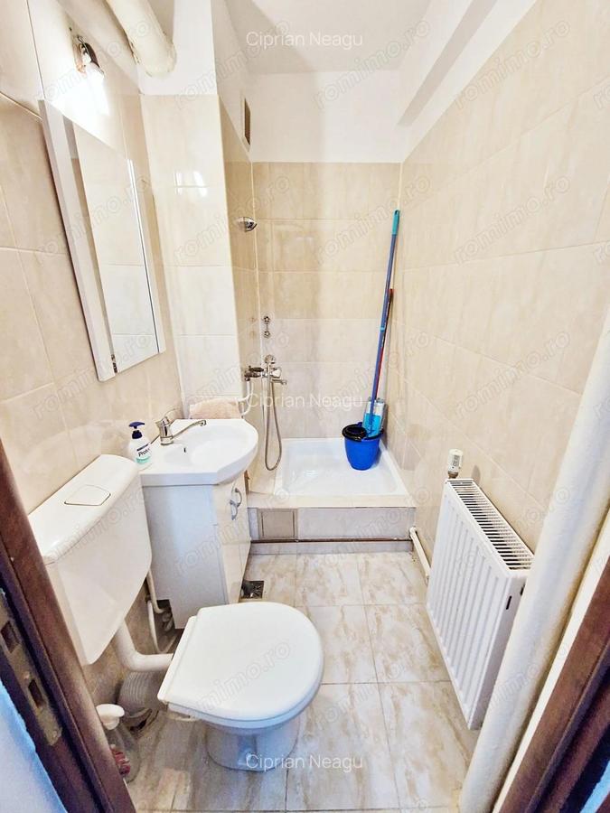 AZURA Imobiliare - Garsoniera Nemobilata Pitesti Craiovei Central - 5
