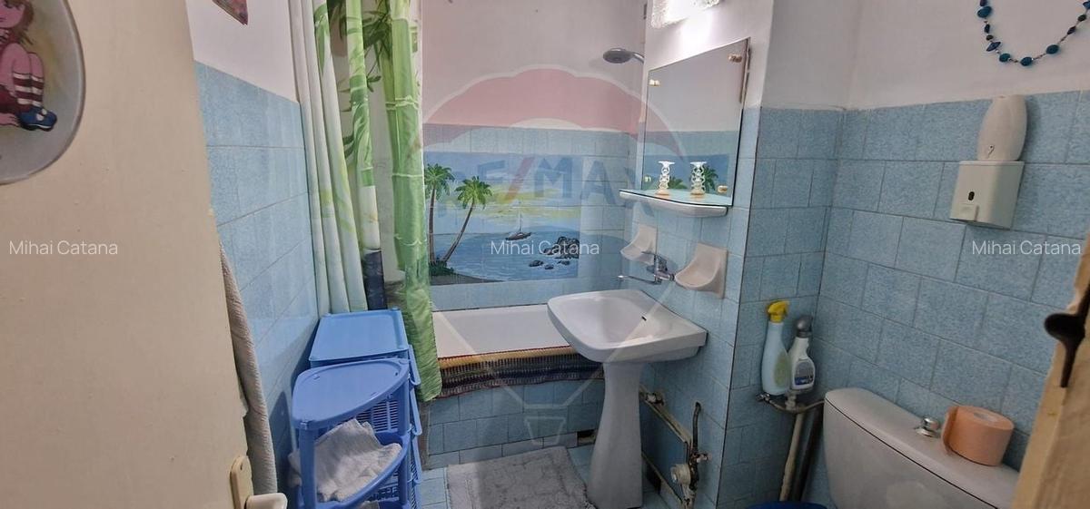 Apartament cu 3 camere in zona Ura, strada Republicii - 8