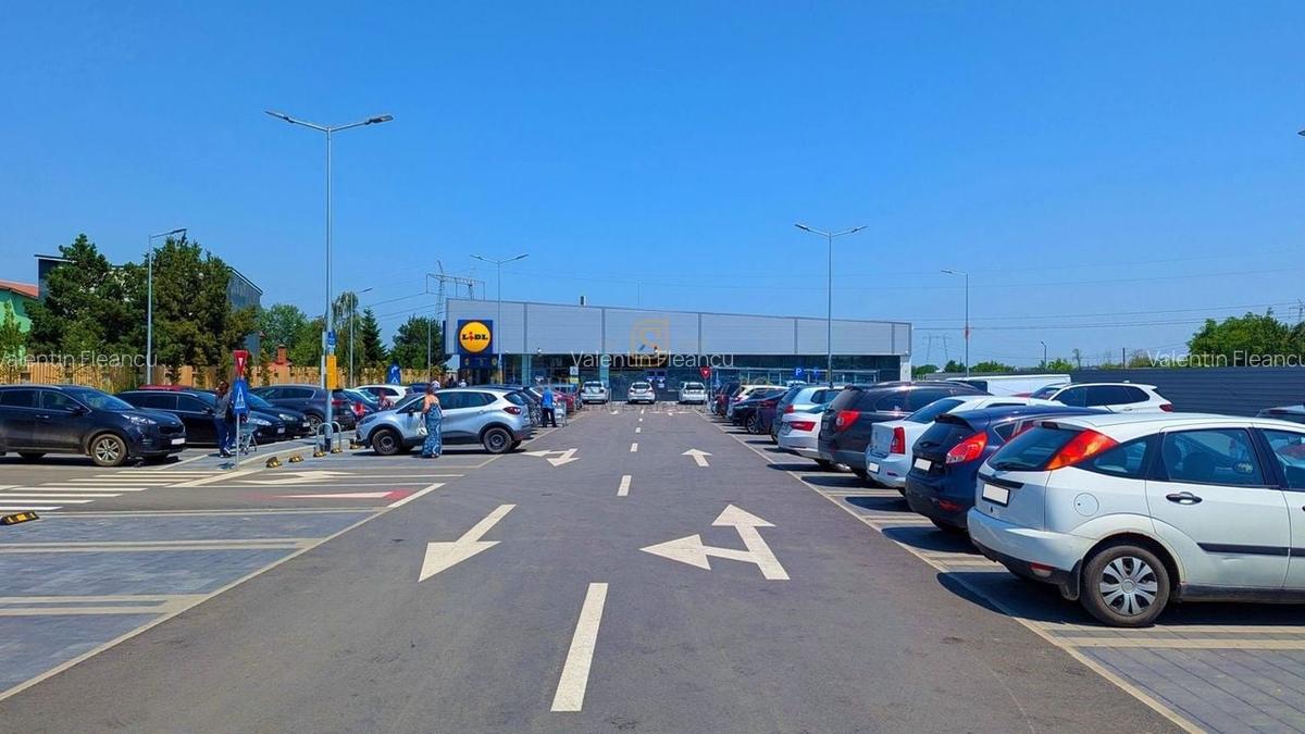 Cladire comerciala, P+2E+3ER, 1512 mp utili, 1350 mp teren, Calea Bucuresti - 14