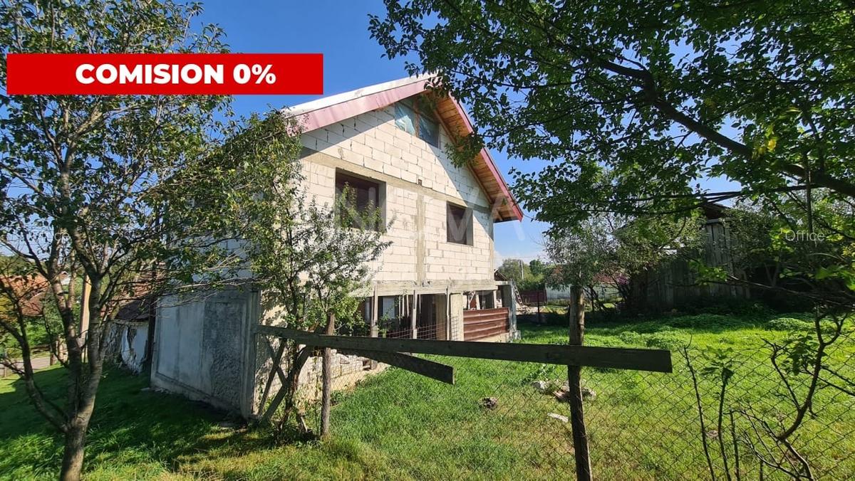 Casa individuala - 684 mp teren, Marpod - 1