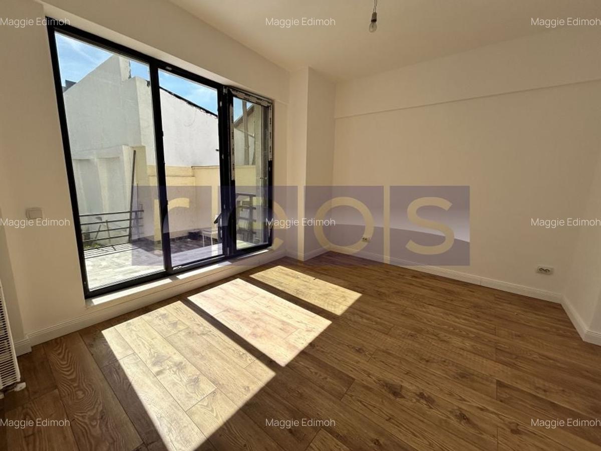 Apartament cu 3 camere decomandat în Andronache - 1