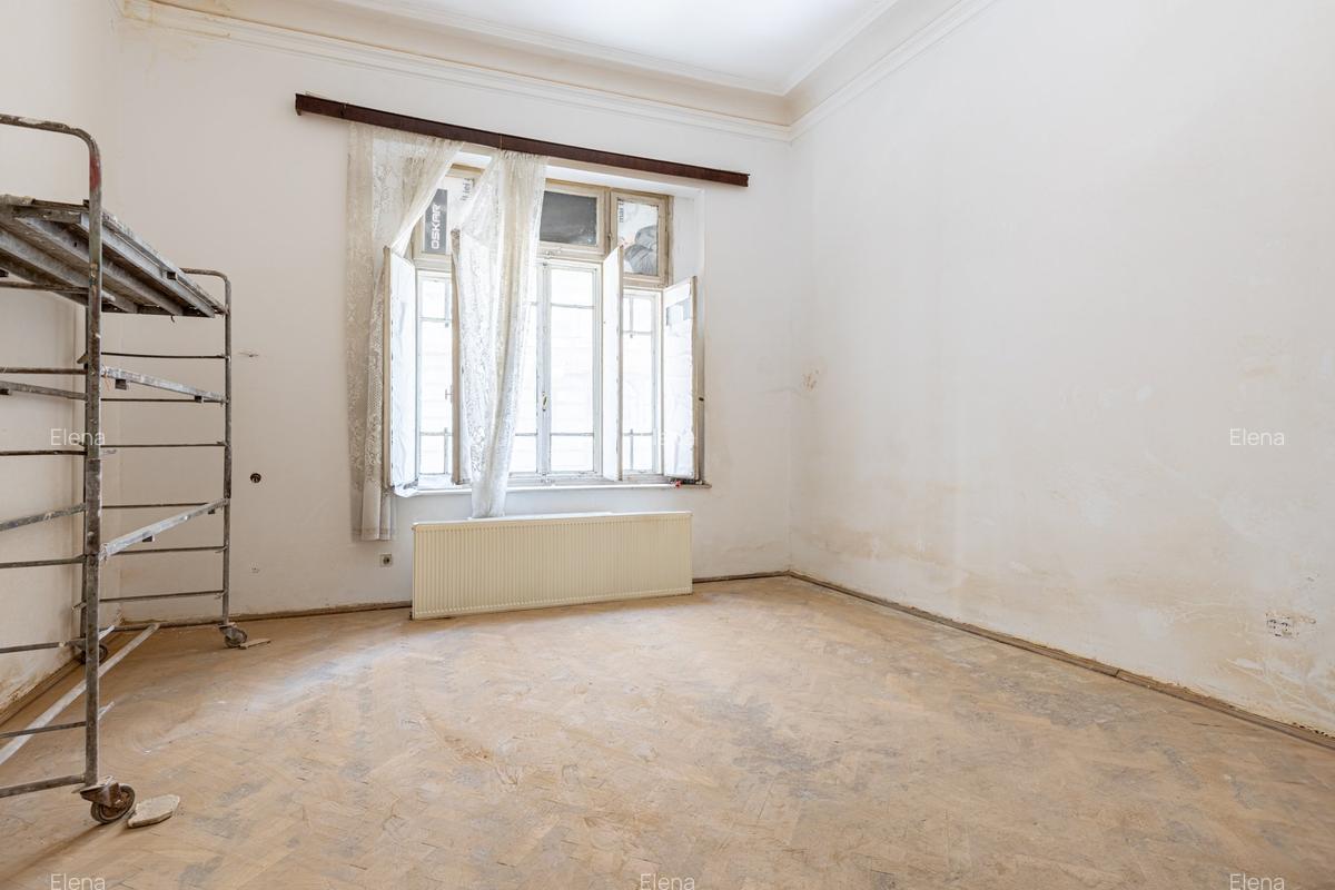 Zona Victoriei vila frumoasa nerenovata - 14