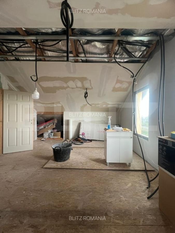 Casa de vanzare cu 5 camere, 217 mp utili, 1396 mp teren, Cartierul Primaverii - 14