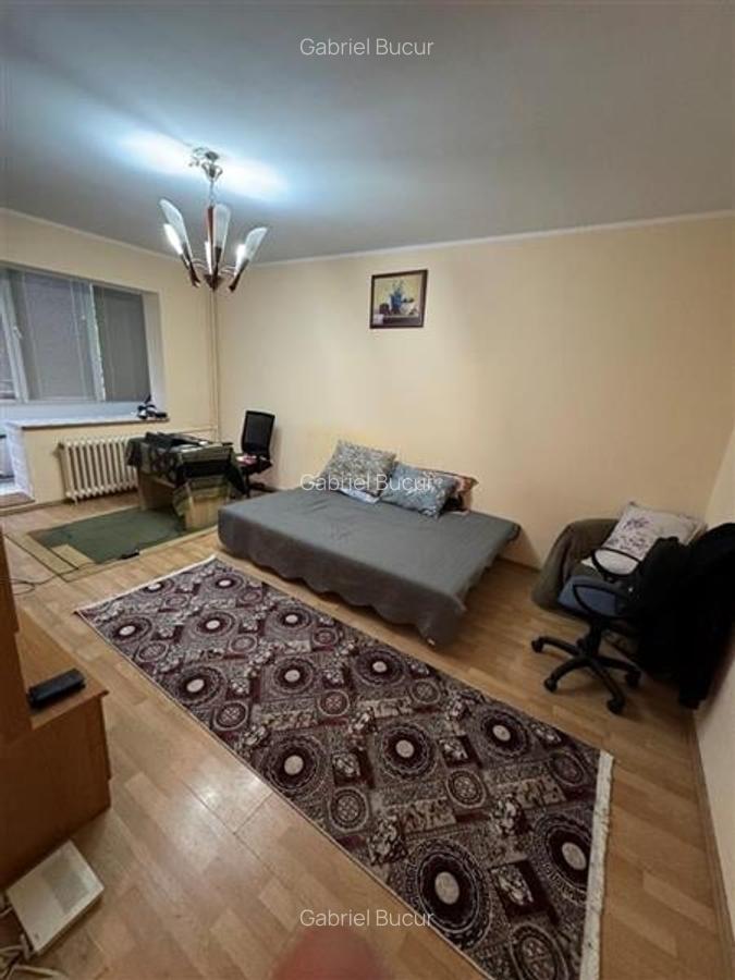 Garsonieră decomandată în Apărătorii Patriei - 5