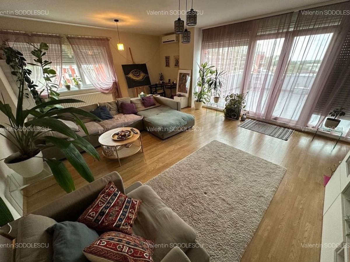 Apartament spatios 100 mp cu lift si 50 mp de terase - 16