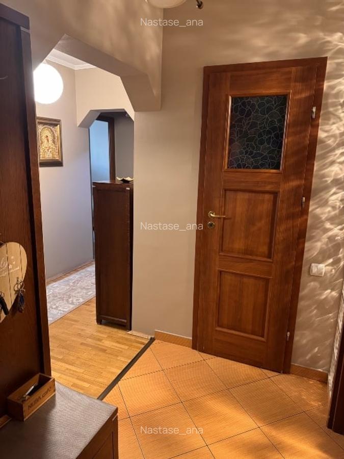 Apartament 3 Camere | Decomandat | 70mp | Delfinului | + Loc Parcare - 8