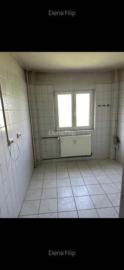 Vânzare apartament 3 camere - 5