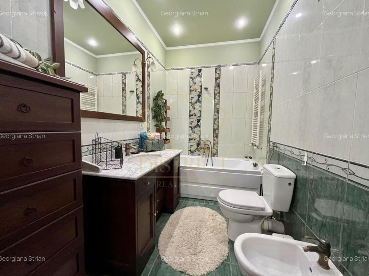 Apartament deosebit cu 3 camere | Piața Libertății - 11