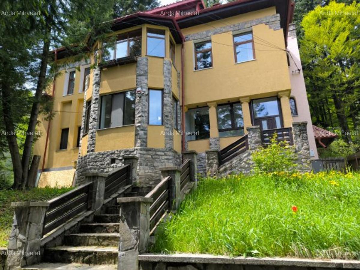 Vilă si 765 mp curte lângă Castelul Peleș - 1