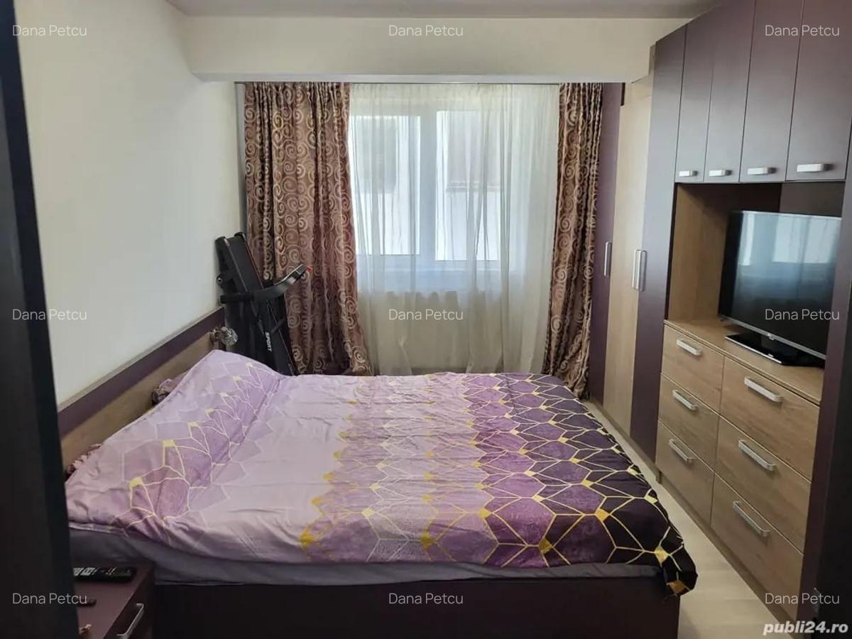 Apartament 3 camere 1 Decembrie 1918 - Trapezului - Parcare - Centrala Proprie - 2