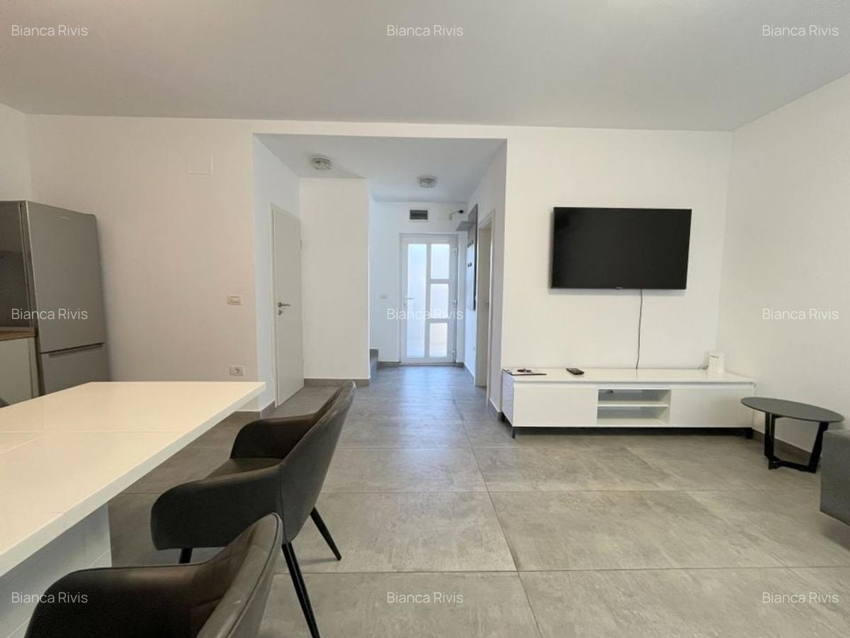 Casa triplex - Dumbravita - 3