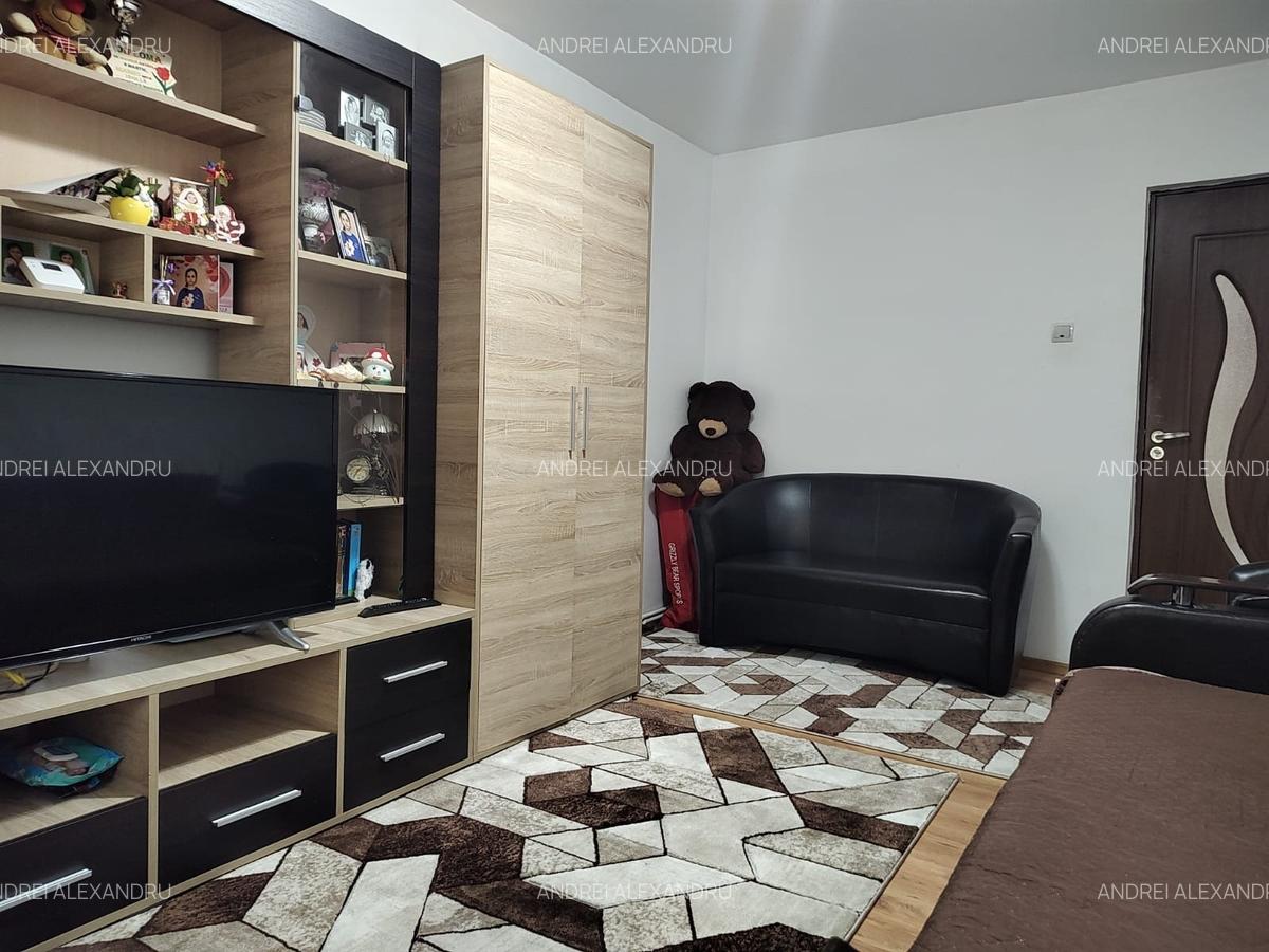 Apartament 2 camere Sector 5 zona Salaj - 4