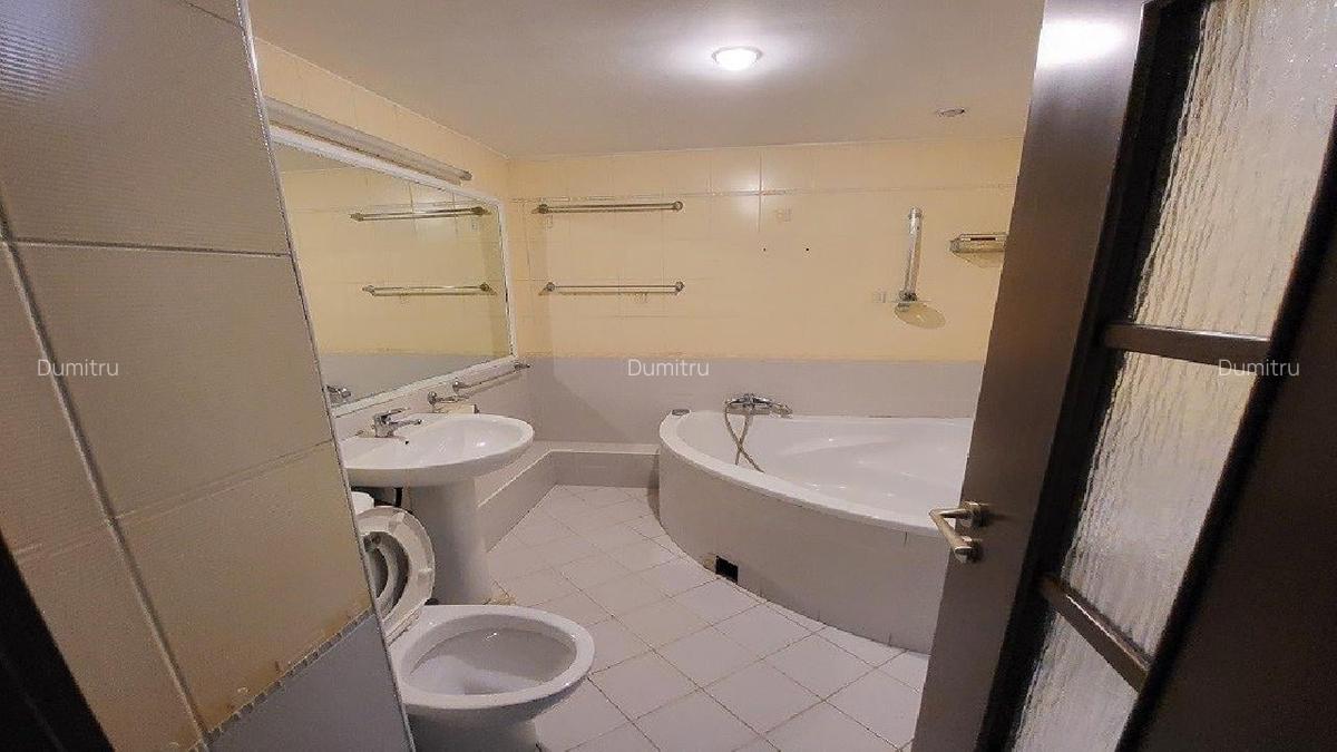 DRISTOR METROU, Apartament cu 3 camere decomandate - 90 mp- etaj 4/4, Strad - 9