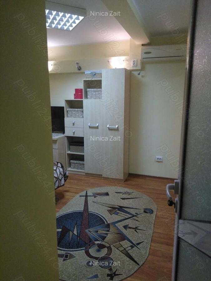 De vanzare -Mansarda pe doua nivele Strada Gheorghe Doja bl 7A Sc 6 - 10