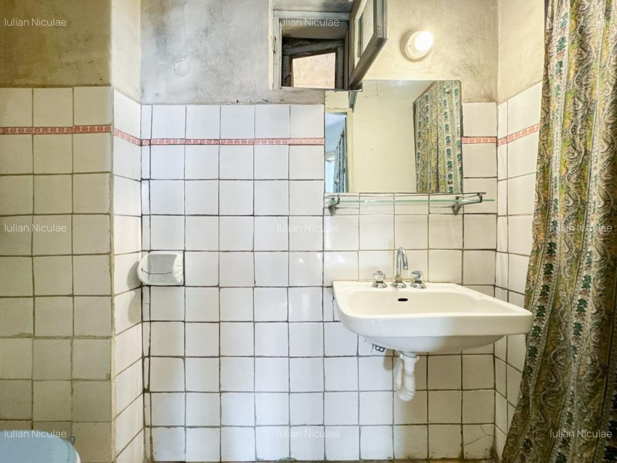 Vila interbelica autentica - Strada Fagaras, zona Spitalul Militar/Stirbei Voda - 17