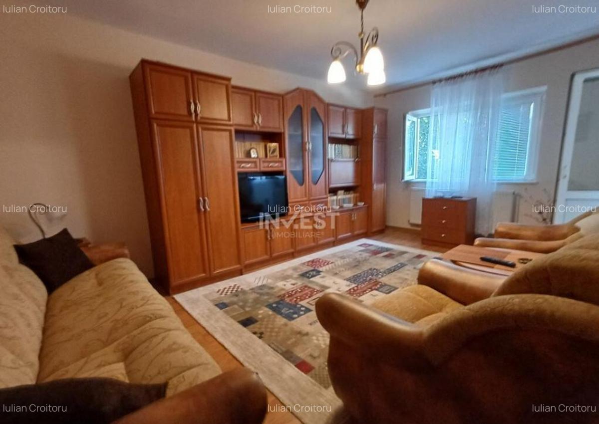Apartament 2 camere, decomandat, Nicolina, etaj intermediar - 1