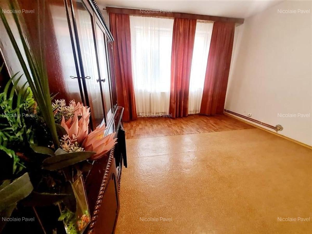 3D! Regim vila, view panoramic, structura decomandata, etaj 2, Central, Brasov - 2