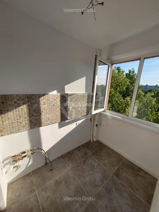Garsoniera - Titan/1 Decembrie - decomandat - metrou - renovat - 4