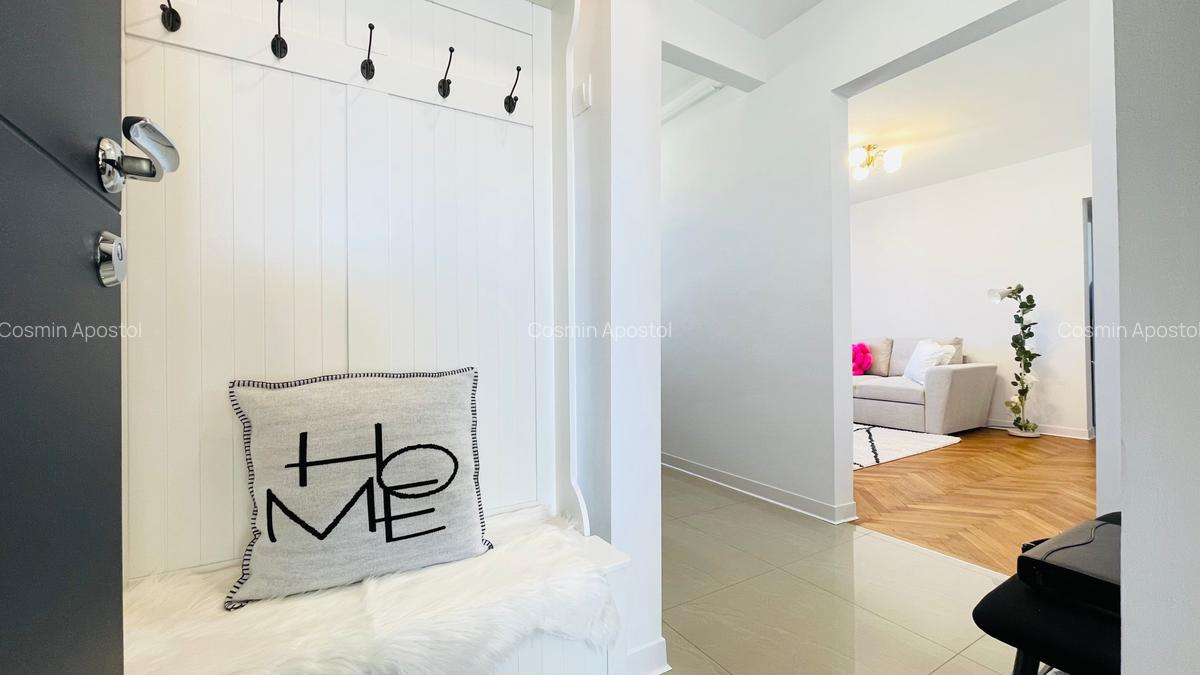 Apartament de vanzare  zona Florilor cu 2 camere - 3