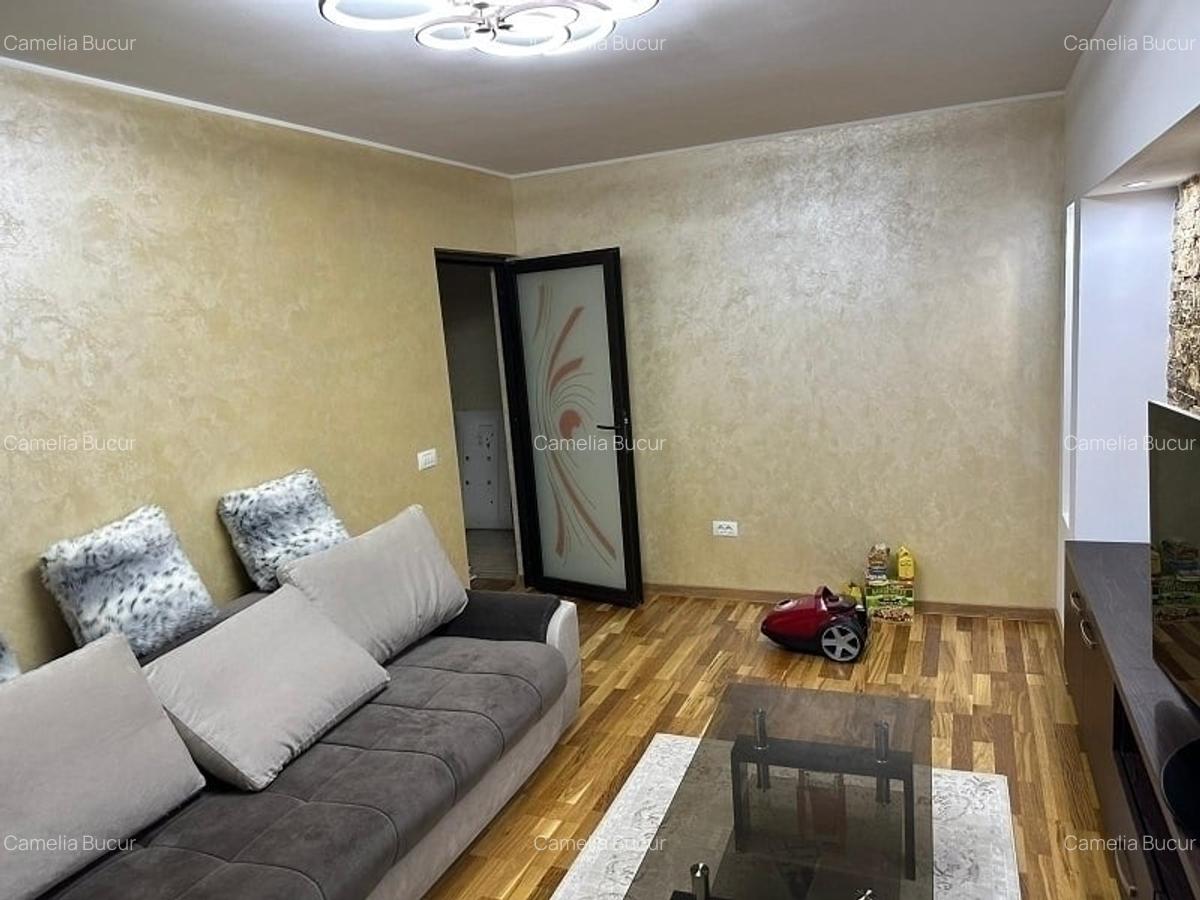 Apartament cu 3 camere - zona Nicolina - Lidl - 3