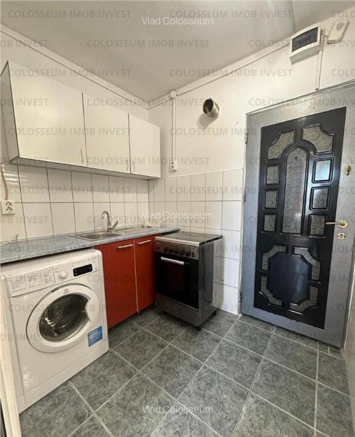 Camera de camin, cu baie si bucatarie - zona Tractorul - 3