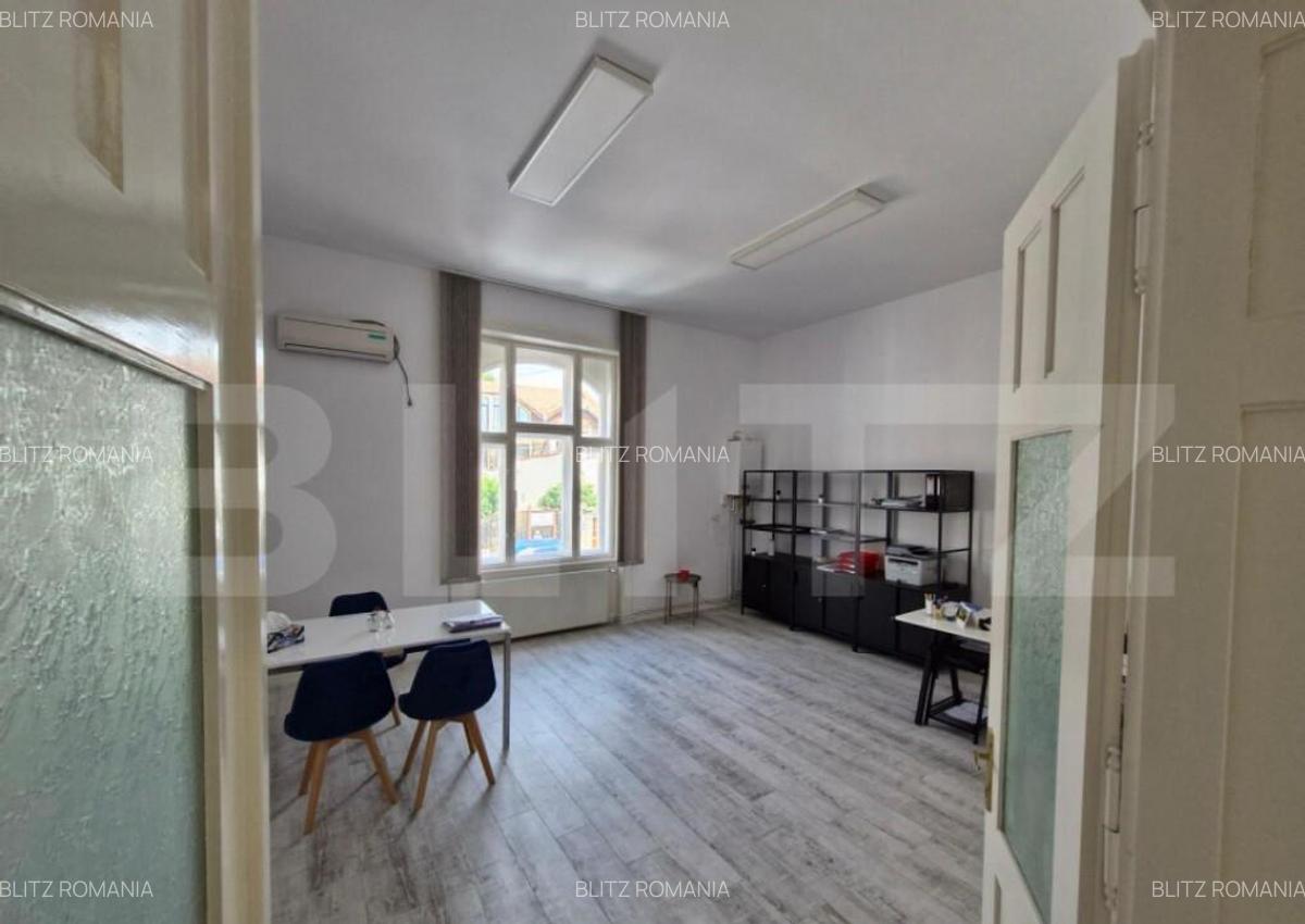Spa?iu de birou de inchiriat 50 mp 2 camere si baie, zo - 9