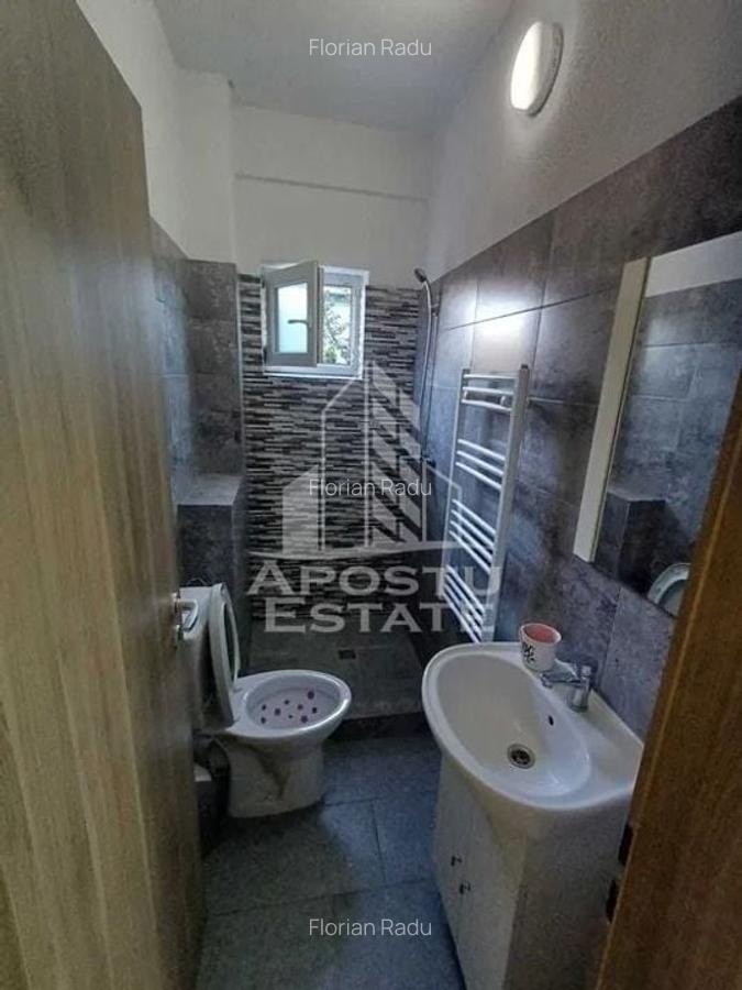 Garsoniera, zona Buziasului, Parcare privata - 4