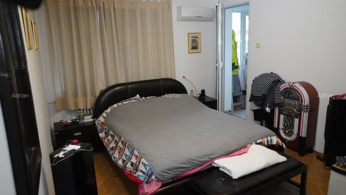 Apartament cu 7 camere decomandat, mobilat în Titan - 19