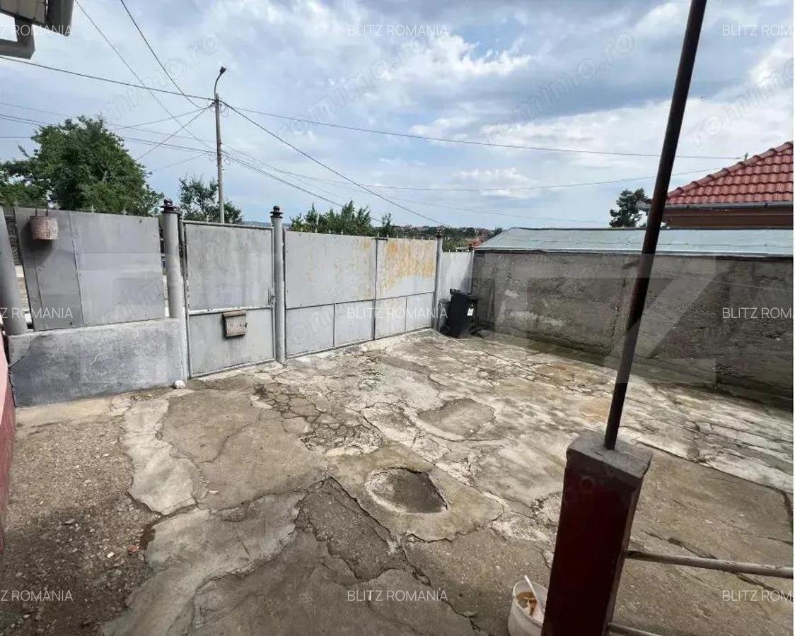 Casa cu 2 camere curte spa?ioasa ?i gradina ingrijita - 4