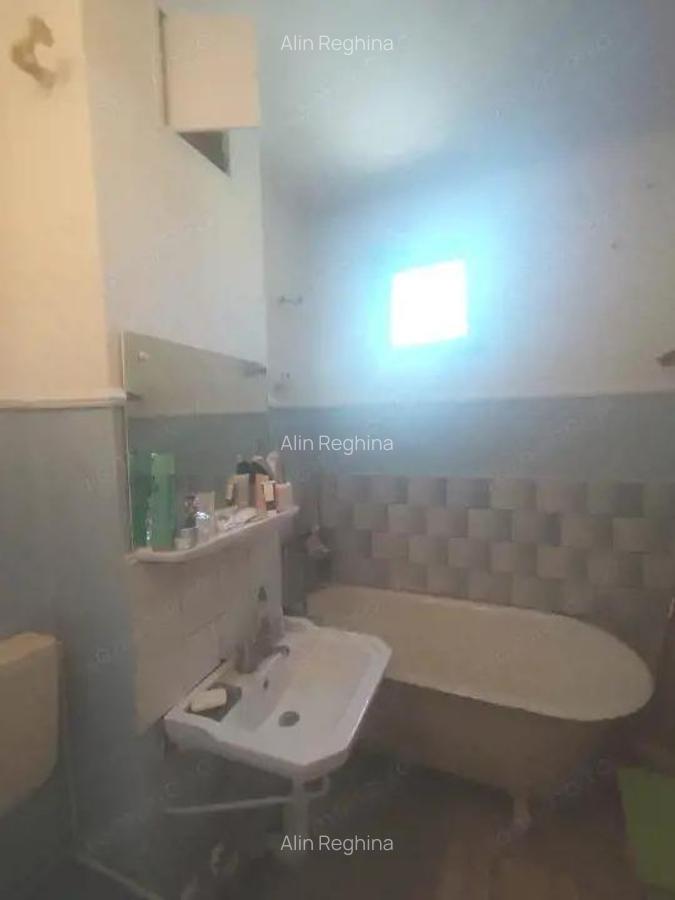 Apartament semidecomandat etaj 1 - 2