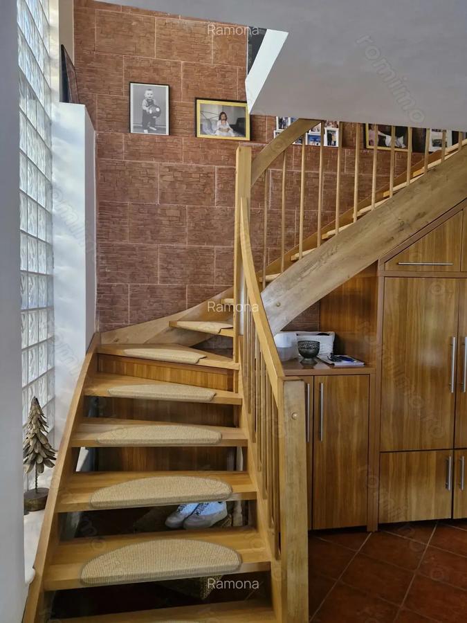 Casa la 6 km de Deva - 4