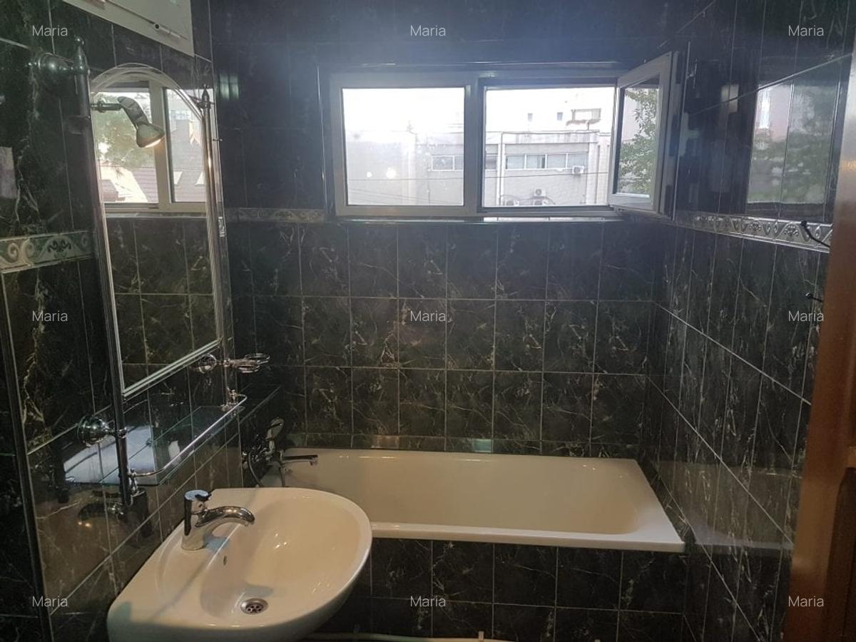 Apartament doua camere, mobilat si utilat, etaj unu, in Cornisa, langa Scoala 10 - 15