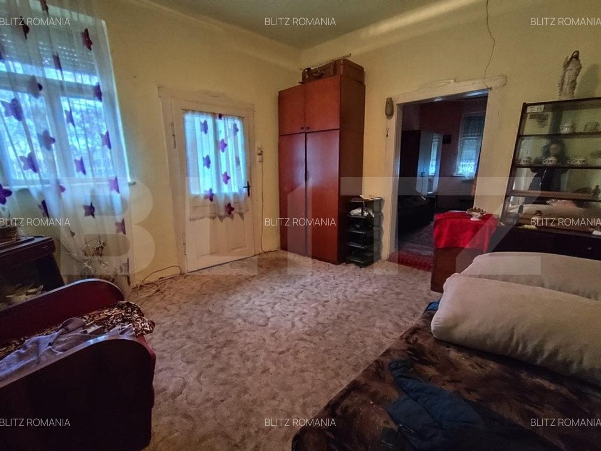Casa cu Potential de Extindere, Teren Generos 2304 mp, utilitati complete - Aiud - 4