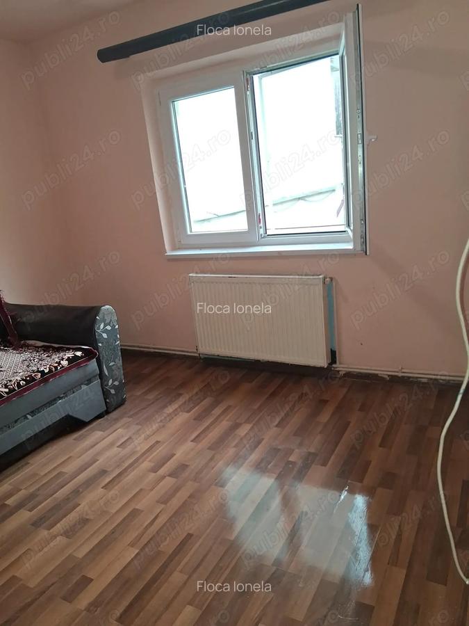 Vand apartament 3 camere decomandat,parter - 6