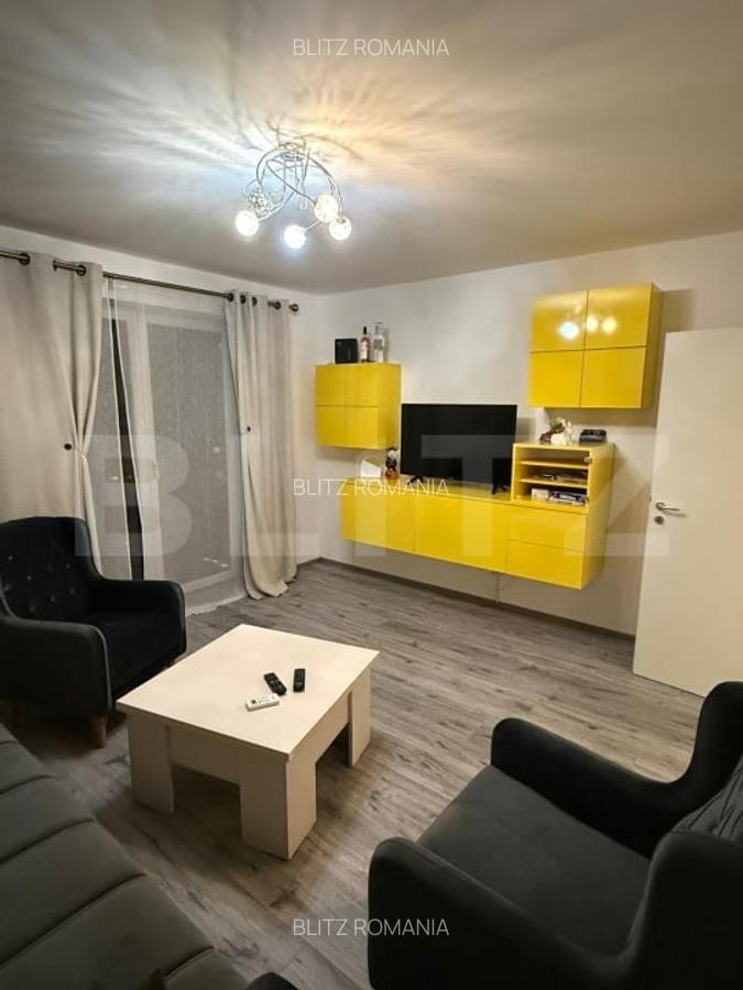 Apartament de vanzare, cu 2 camere, decomandat, etaj 7/8, zona Avantgarden - 2