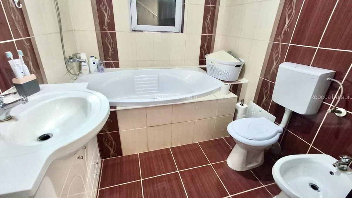 Casa individuala renovata, 4 camere, teren 200 mp - 9