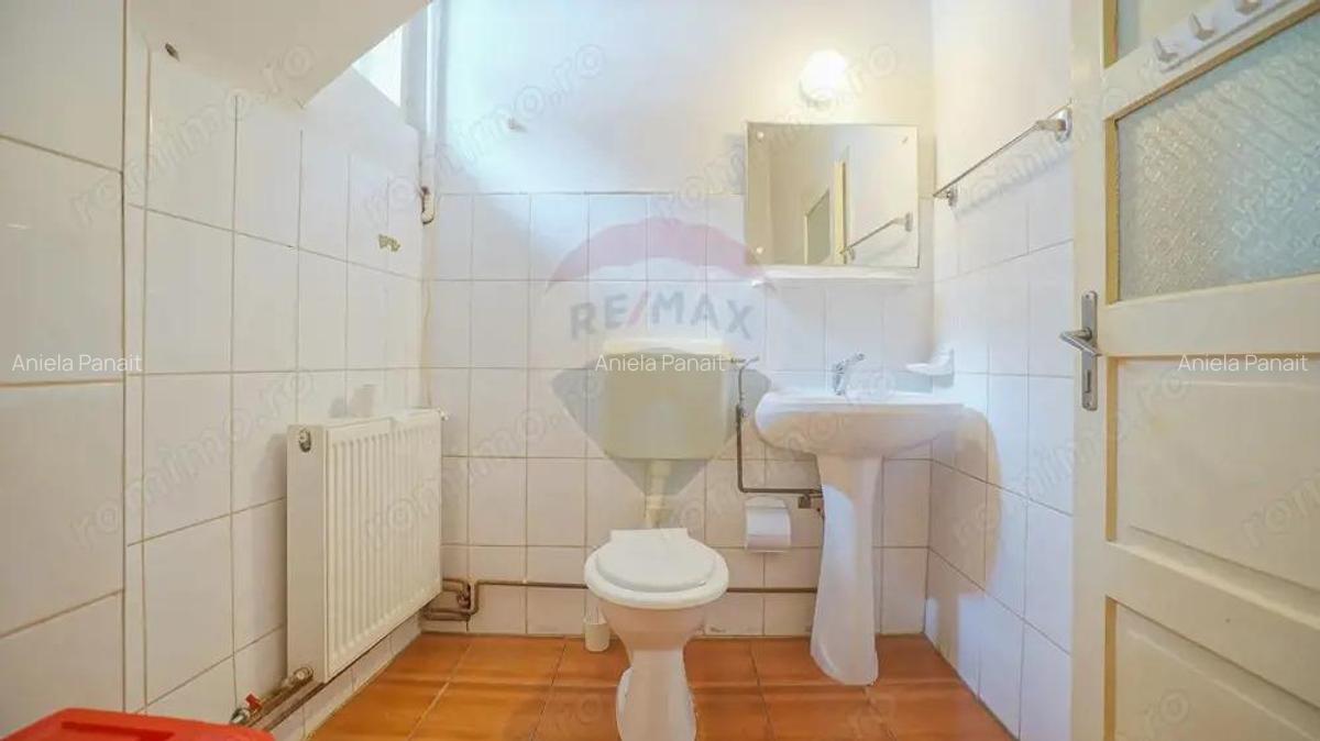Apartament 102 mp utili, cu parcare in curte, Str. Castelului - 9