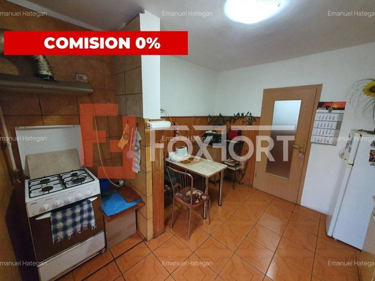 Comision 0% Apartament cu 3 camere decomandat - zona Dambovita - 8