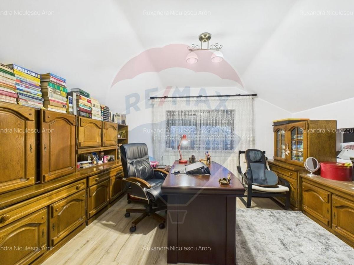 Casa / Vila cu 5 camere de vanzare in zona Central - 16