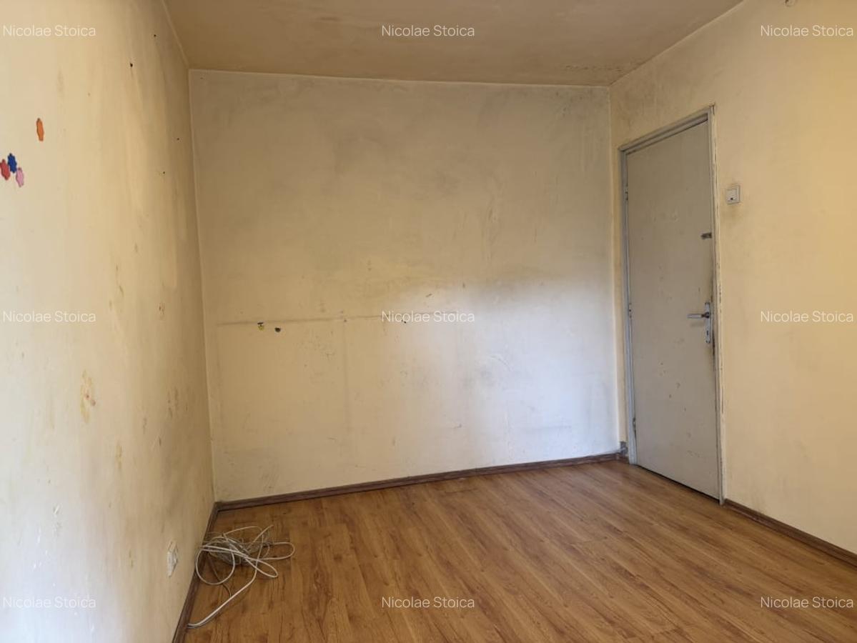 Apartament cu 3 camere semidecomandat, zona piata Astra - 6