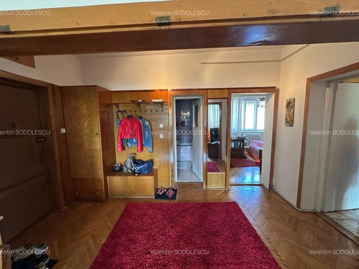 Apartament 5 camere in imobil tip asociatie zona Centrala - 7