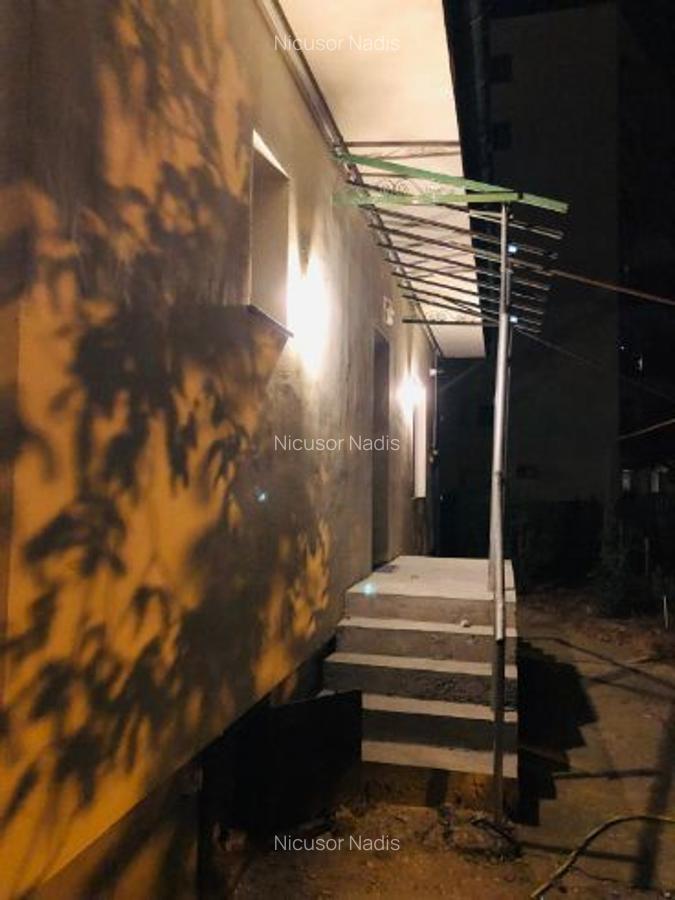 Teren de vânzare cu casă construită - 3