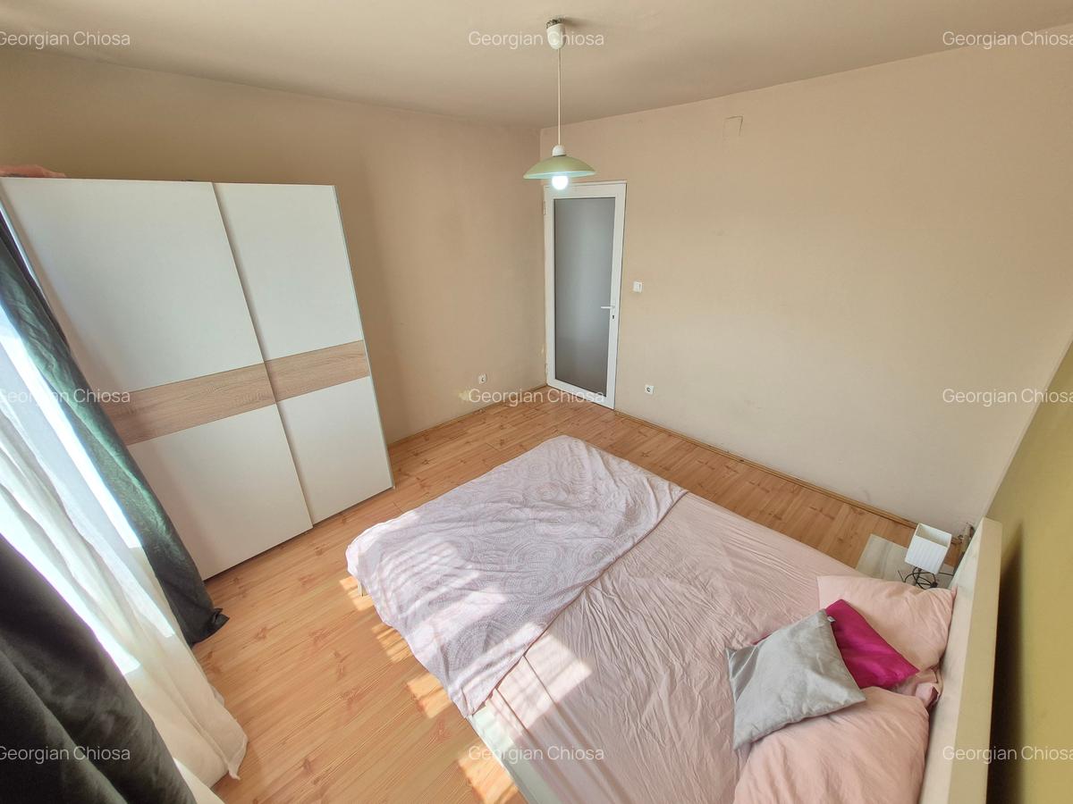 2 Cam-Aradului-3 Min Iulius Town--Mobilat-Centrala-Balcon--Aer conditionat-54 MP - 7