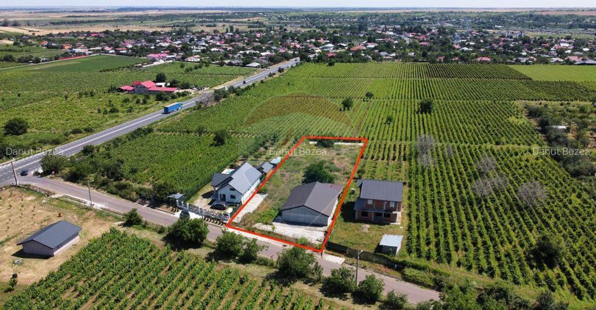 Casa sau Spatiu Dumbraveni langa DN E85 - 7