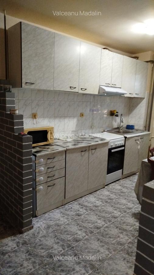 Apartament cu 2 camere semidecomandat, mobilat în Girocului - 4