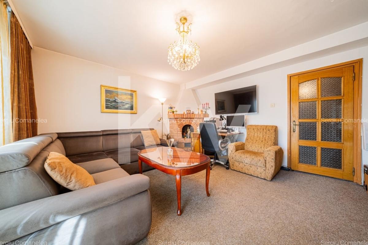 Vanzare apartament cu 3 camere, decomandat, 86 mp - Astra - 2