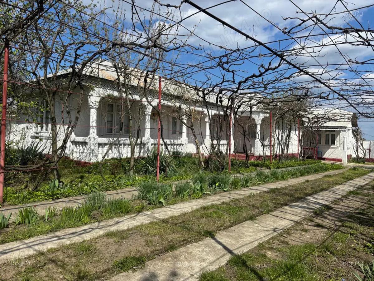 De vanzare casa batraneasca sat Calmatui, comuna Grivita, jude?ul Galati - 2