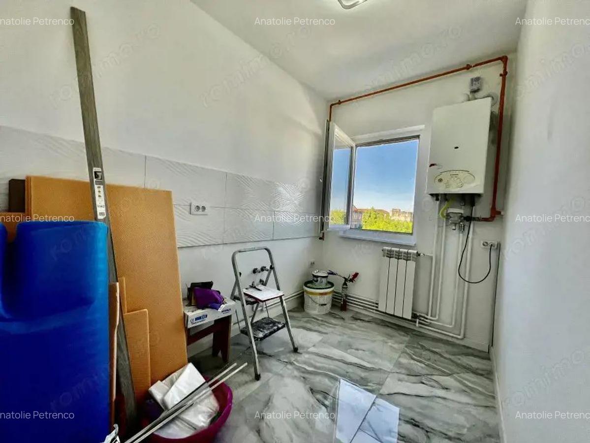 Apartament 1 camera, decomandat, renovat, zona Buziasului - 3