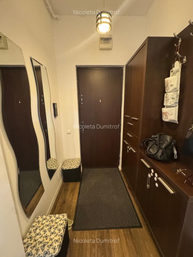 Apartament cochet, proaspăt zugrăvit, 3 camere, et.1, loc parcare, 499 euro - 25