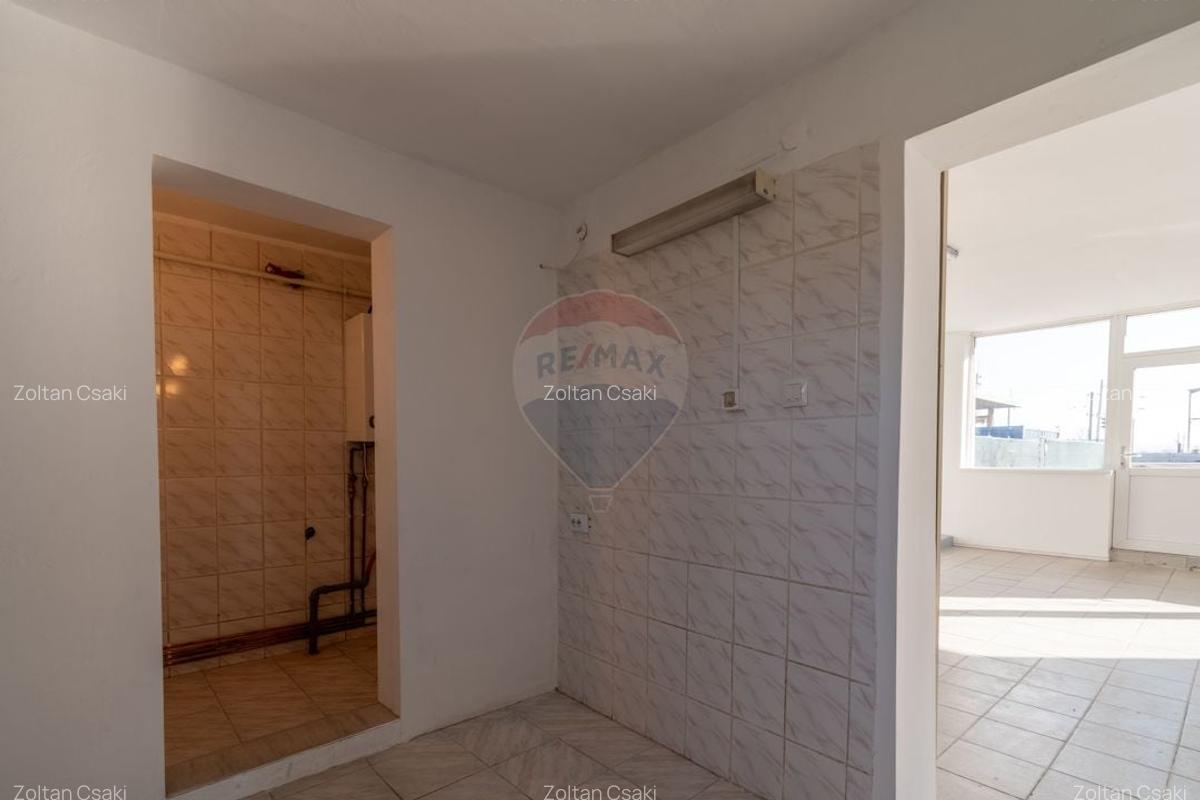 Spatiu de inchiriat Jucu Herghelie, cu toate utilitatile, curent 380V - 5